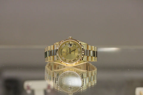 ROLEX Day-Date 18238MR