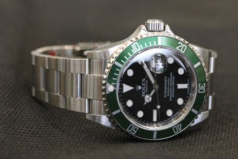 ROLEX SUBMARINER 16610LV The 50th Anniversary