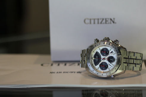 CITIZEN ECO-DRIVE Signature AV1000-57A