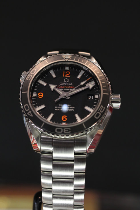 Seamaster Professional 600 Planet Ocean 232.30.42.21.01.003