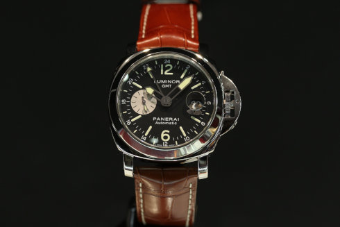 Luminor GMT Mens Watch PAM00088