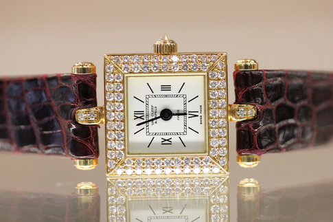 Van Cleef & Arpels Yellow Gold diamond Ladies watch