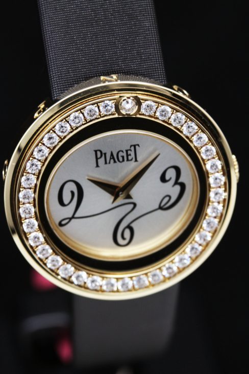 PIAGET Possession bezel diamond YG GOA32506