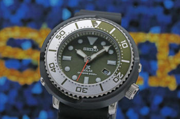 SEIKO SBDN039 PROSPEX BEAMS DIVER 300 Limited Solar Tuna