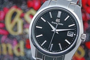 Grand Seiko Heritage Collection  9F Quartz SBGV207