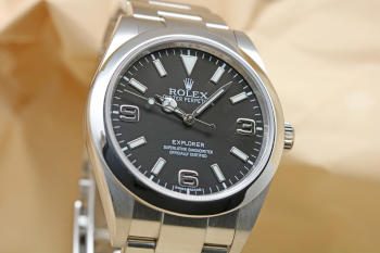 ROLEX EXPLORER 214270 shiga