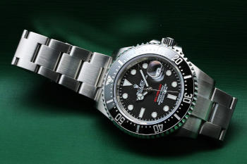 Sea-Dweller 126600 Ceramic Bezel