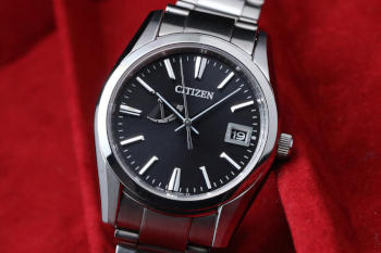 The CITIZEN AQ1000-58E