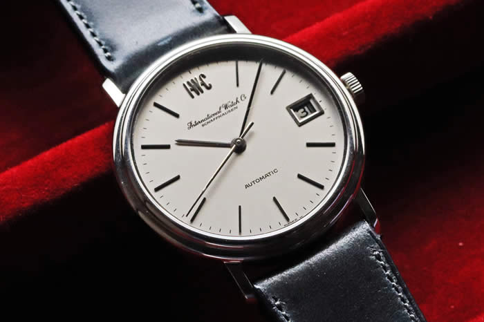 IWC ラウンドケースモデル Ref.3205 SCHAFFHAUSEN 自動巻