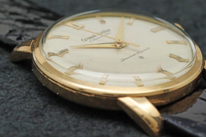 Grand Seiko “First” Engraved logo dial early model (split 12 index) (5)