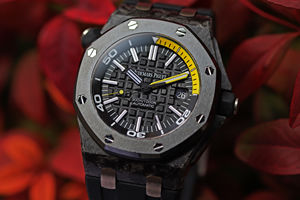 オーデマピゲ オフショアダイバー フォージドカーボン 15706AU.OO.A002CA.01